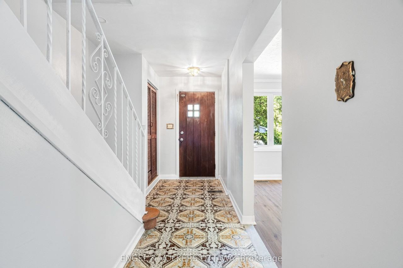 1402 Kilborn Ave - Photo 6 of 36