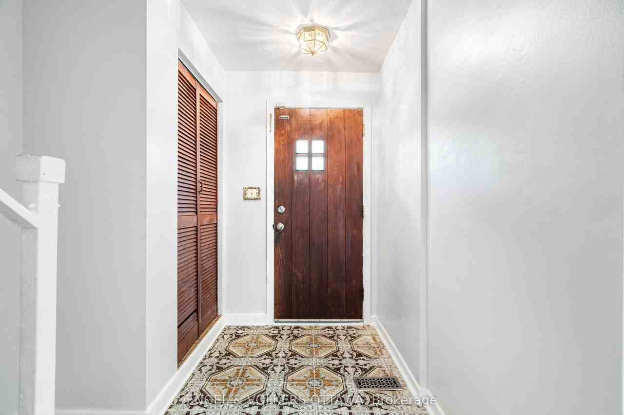1402 Kilborn Ave - Photo 7 of 36
