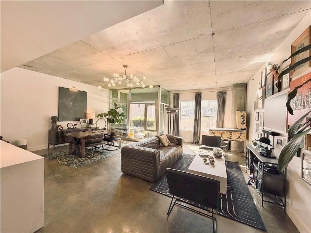 845 Spring St Nw #524 - Photo 3 of 27