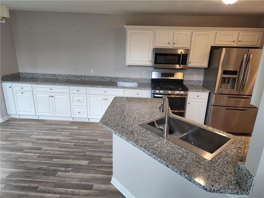 156 Stoneforest Dr - Photo 5 of 19