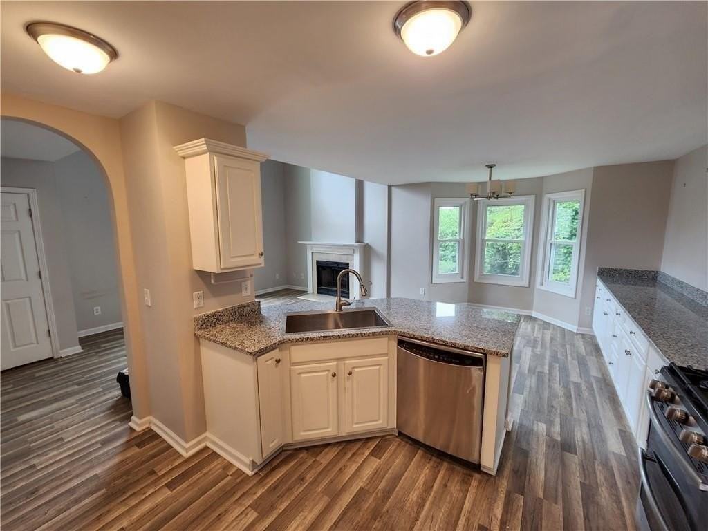 156 Stoneforest Dr - Photo 6 of 19