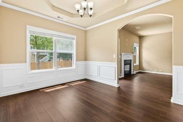 3920 Lake Manor Way - Photo 7 of 29