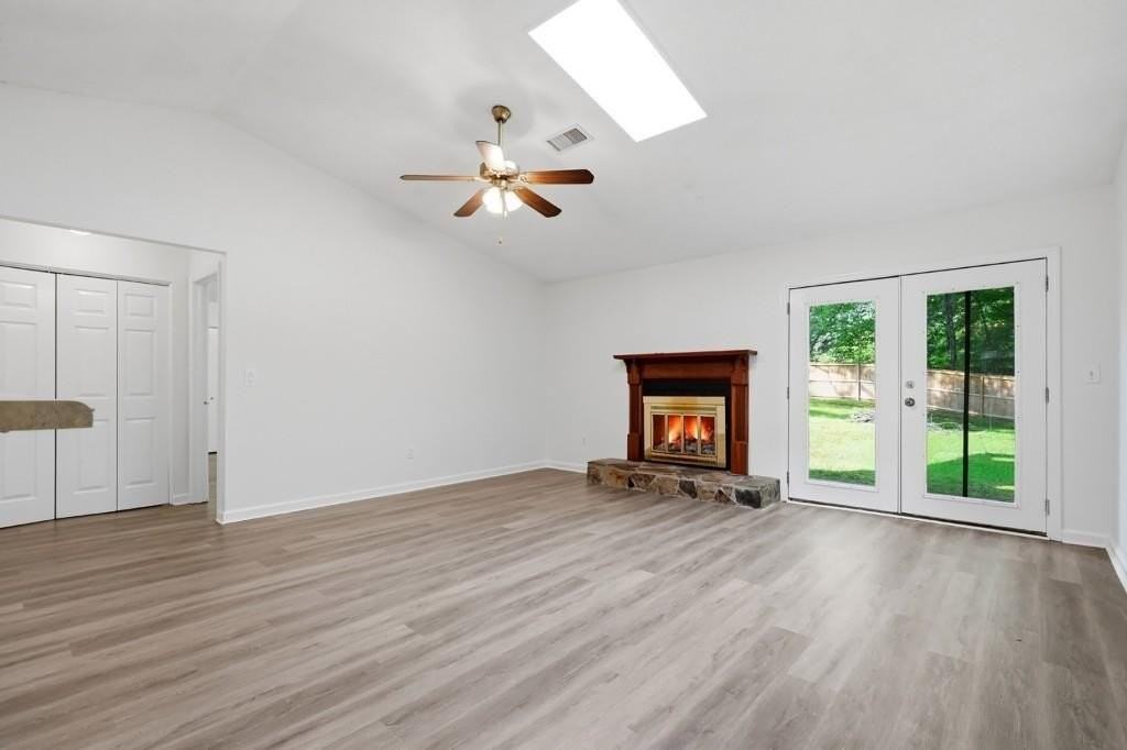 4061 Keheley Glen Dr Ne - Photo 2 of 21