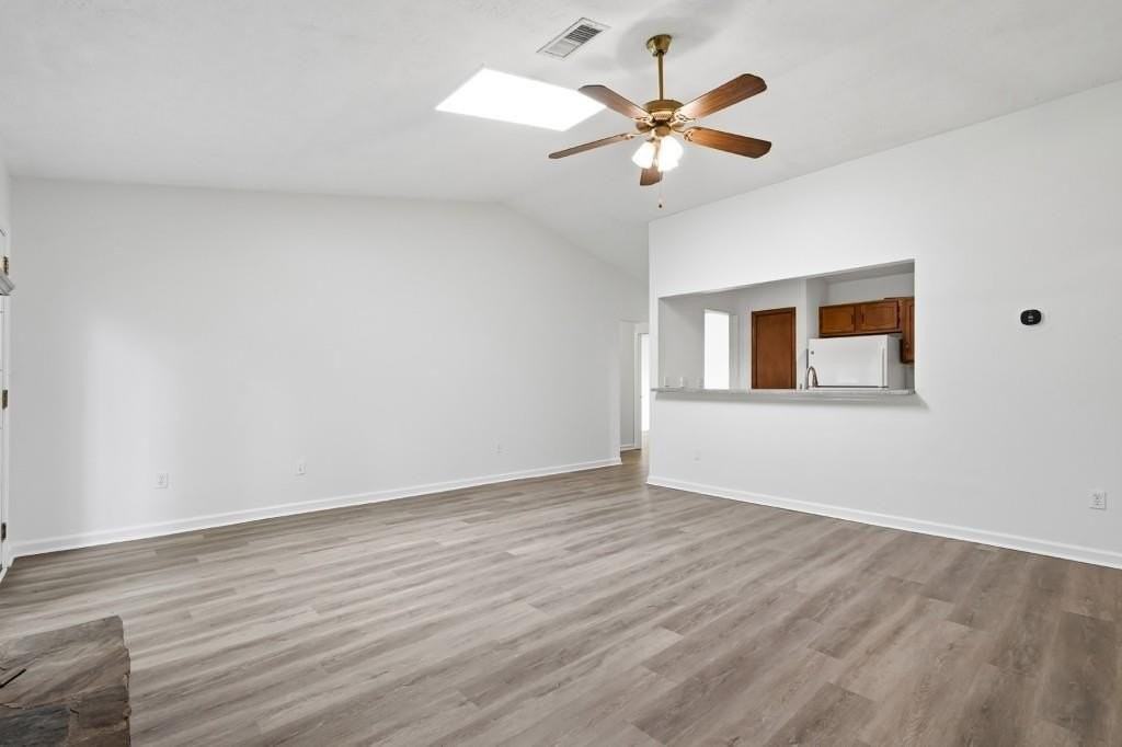 4061 Keheley Glen Dr Ne - Photo 3 of 21