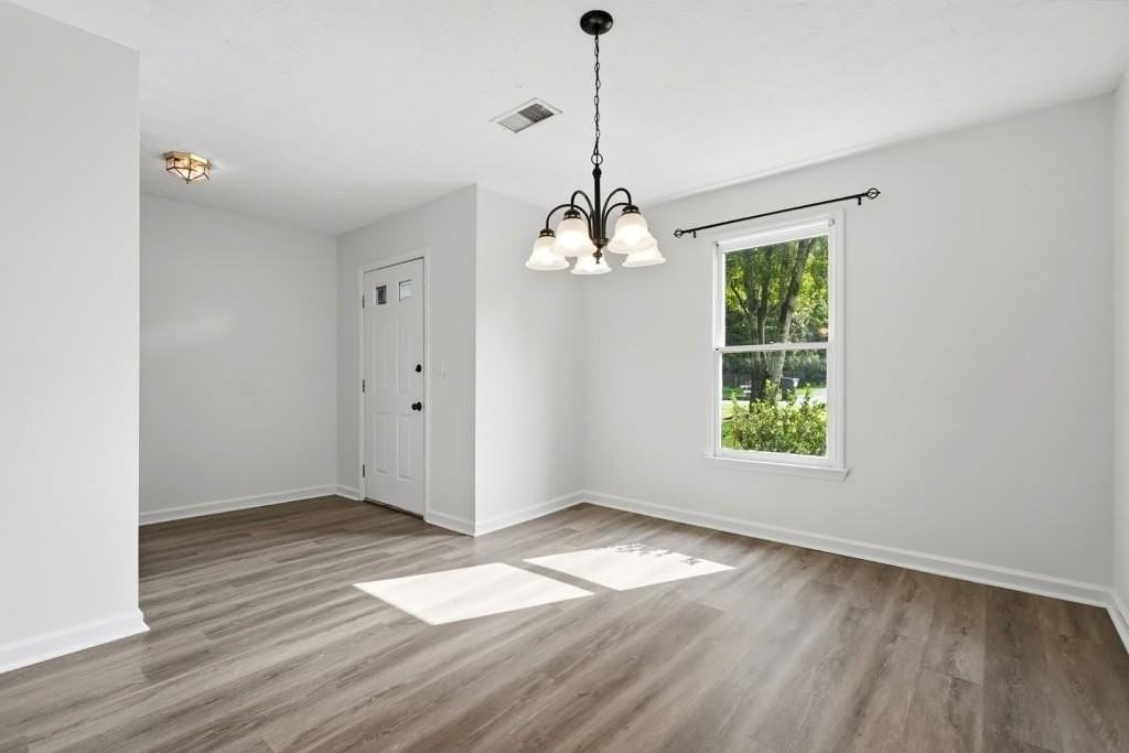 4061 Keheley Glen Dr Ne - Photo 4 of 21