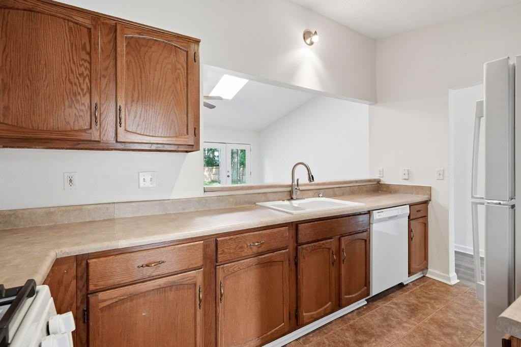 4061 Keheley Glen Dr Ne - Photo 7 of 21