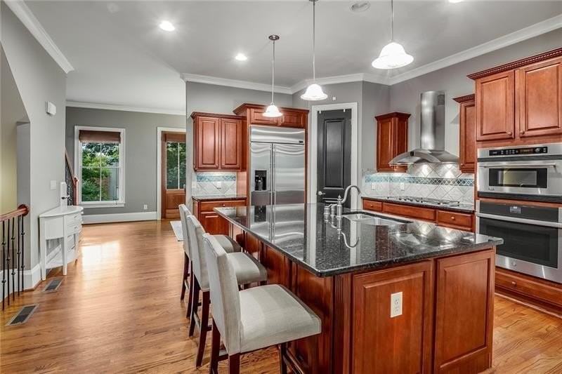 1219 Mecaslin St Nw #6 - Photo 3 of 50