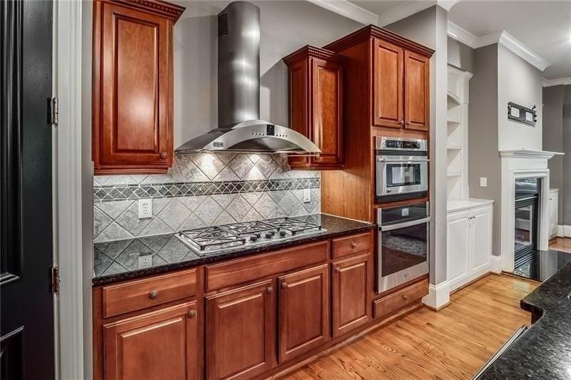1219 Mecaslin St Nw #6 - Photo 5 of 50