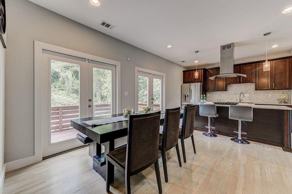 1758 Beacon Hill Blvd Ne - Photo 5 of 23