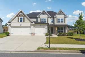 featured image of 4055 Starwood Dr