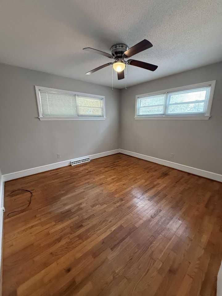 88 Hartwell Circle - Photo 5 of 9