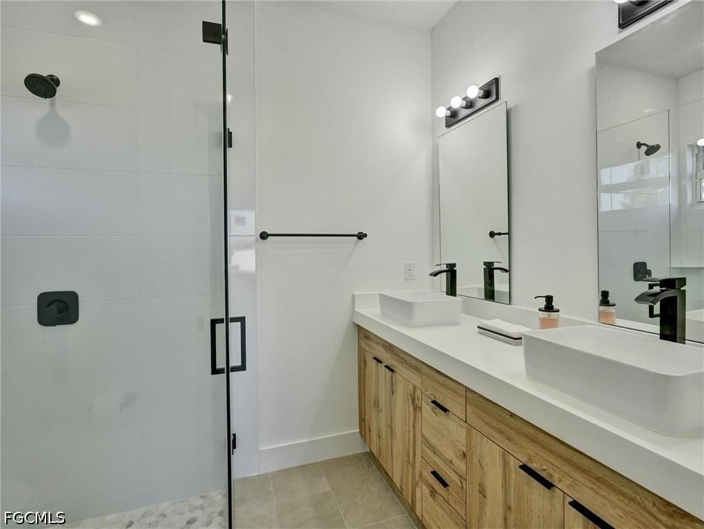 918 Eisenhower Blvd - Photo 6 of 13