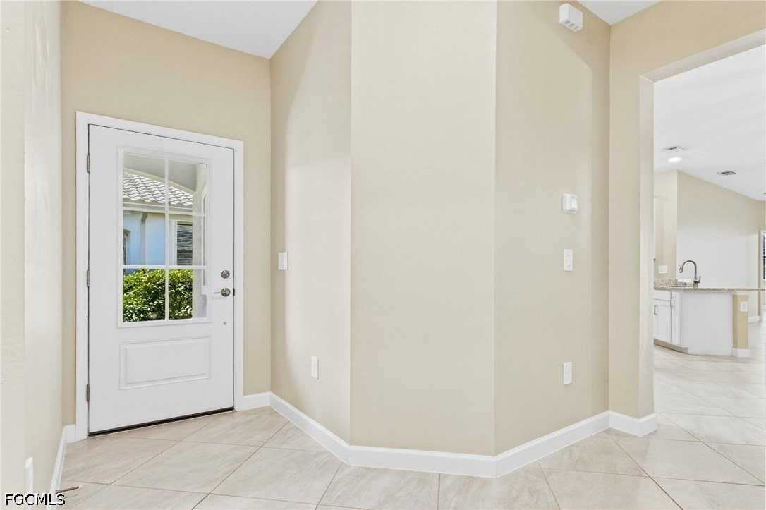 14050 Pine Lodge Ln - Photo 3 of 50