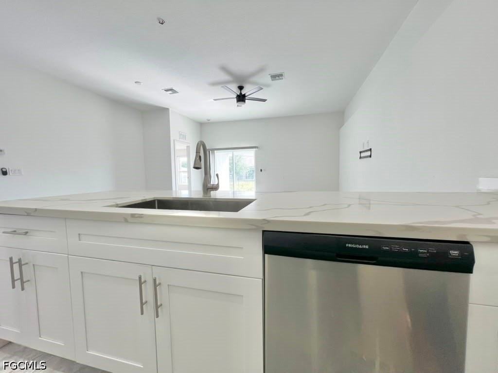 4622 Sw 7th Pl - Photo 7 of 31