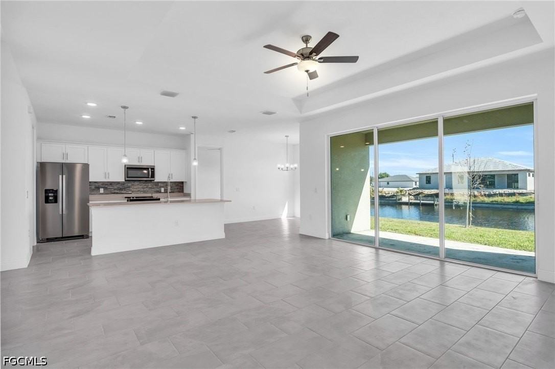 526 Nw 9th St - Photo 6 of 31