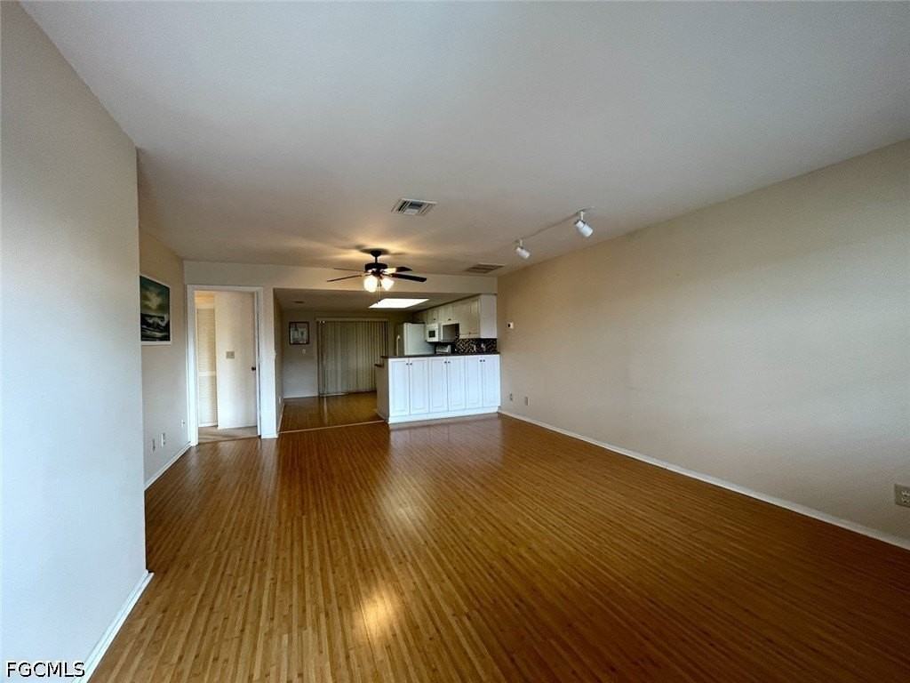 613 Se 14th Ter - Photo 3 of 10