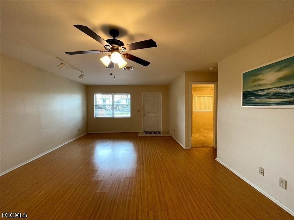 613 Se 14th Ter - Photo 5 of 10