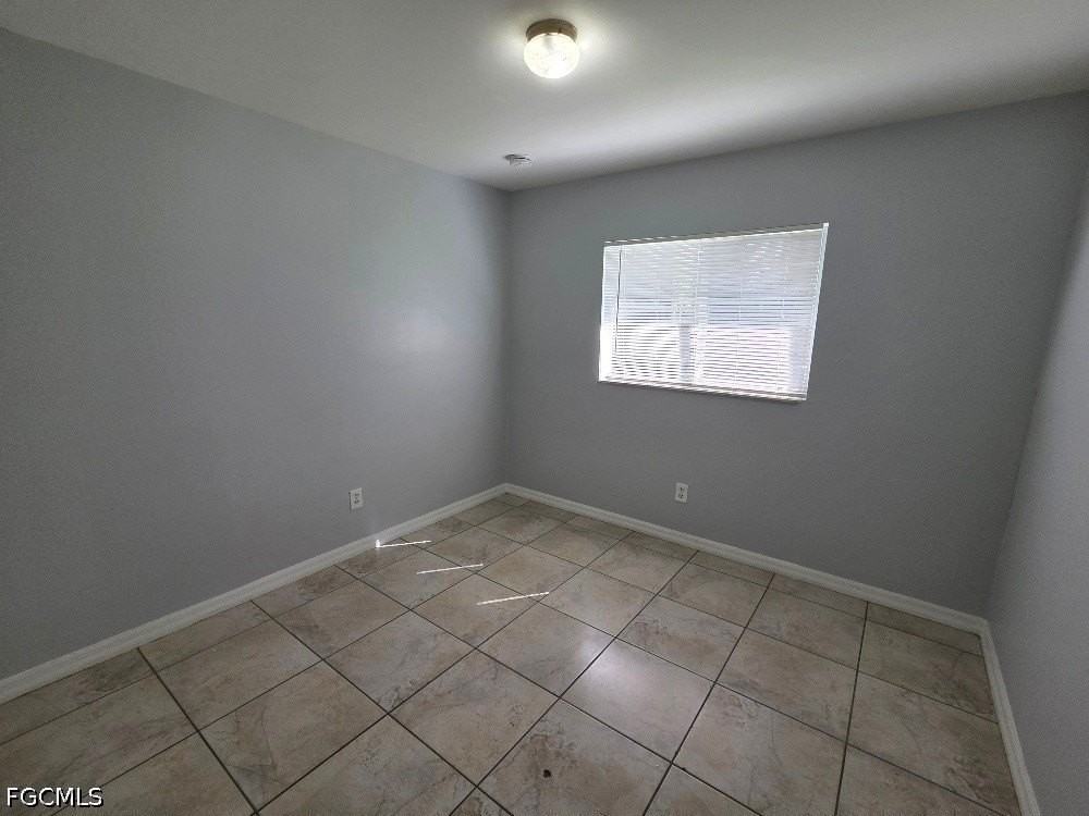 2408 Joe Ave S - Photo 6 of 19