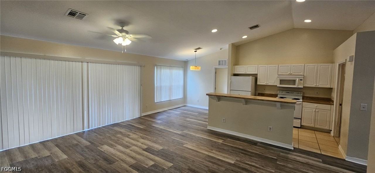 3601 57th St W - Photo 5 of 17