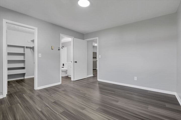 851 E Wheeling St - Photo 3 of 9