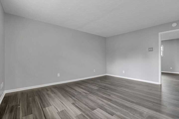 851 E Wheeling St - Photo 6 of 9