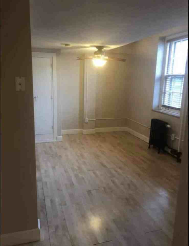 313 North 3rd Avenue East - Photo 2 of 6