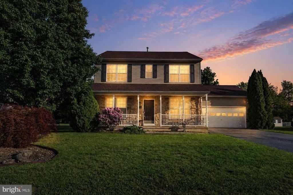 33 Lindley Dr - Photo 2 of 25
