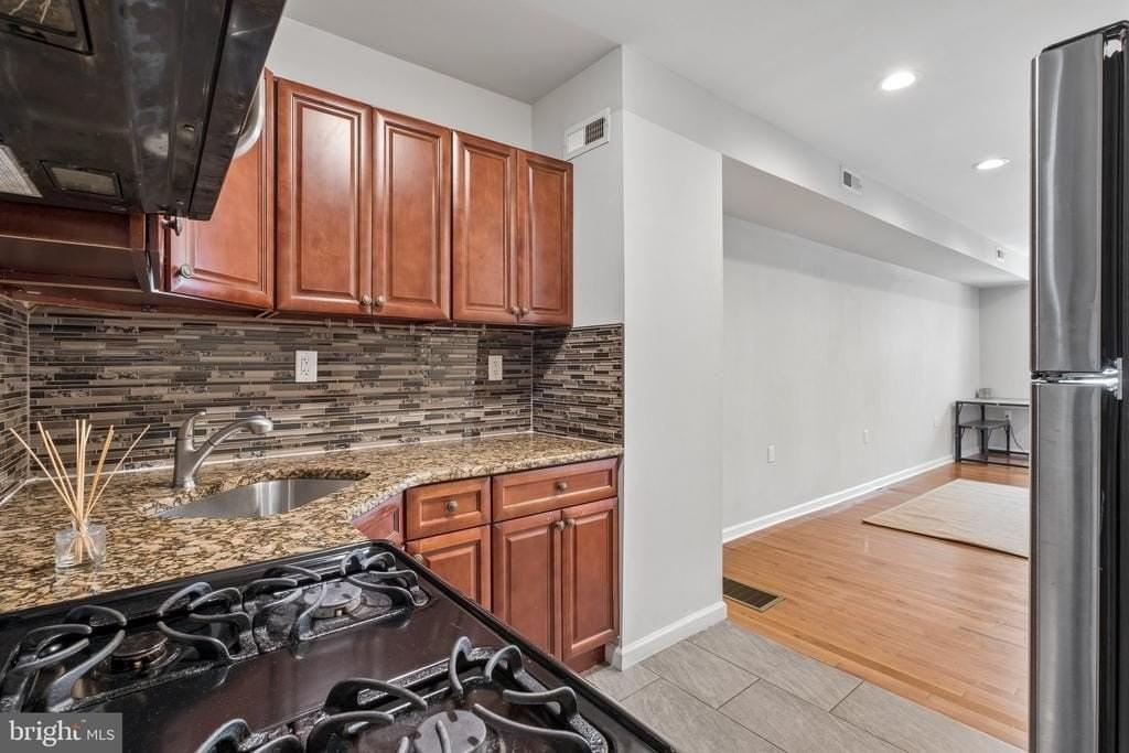 2220 Cantrell St - Photo 4 of 12