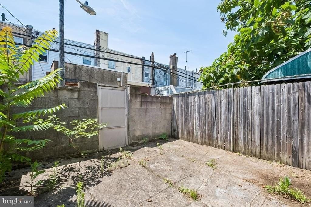 2220 Cantrell St - Photo 6 of 12