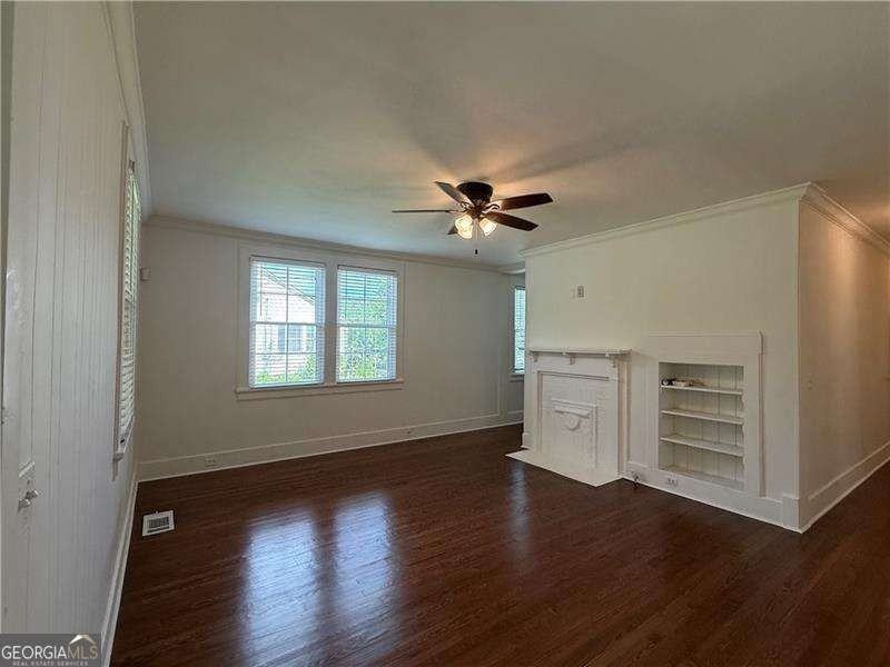 5058 Austell Powder Road - Photo 4 of 14
