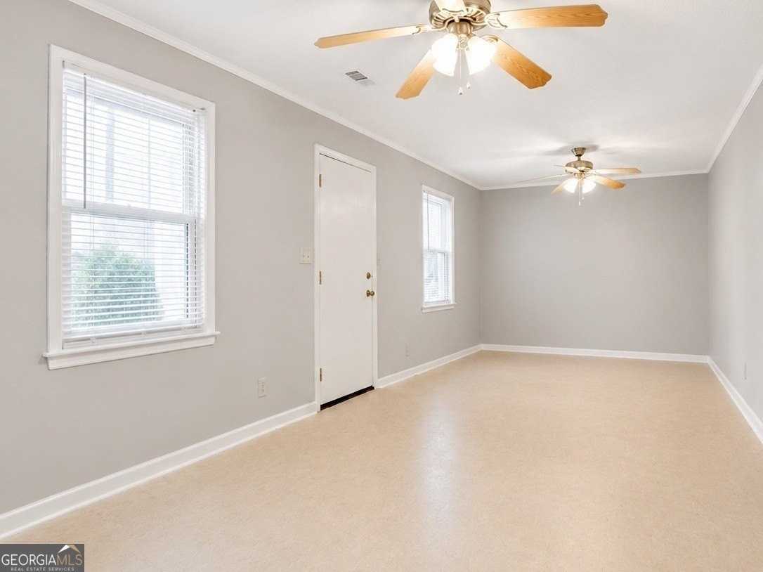 339 Desiree Dr - Photo 6 of 10
