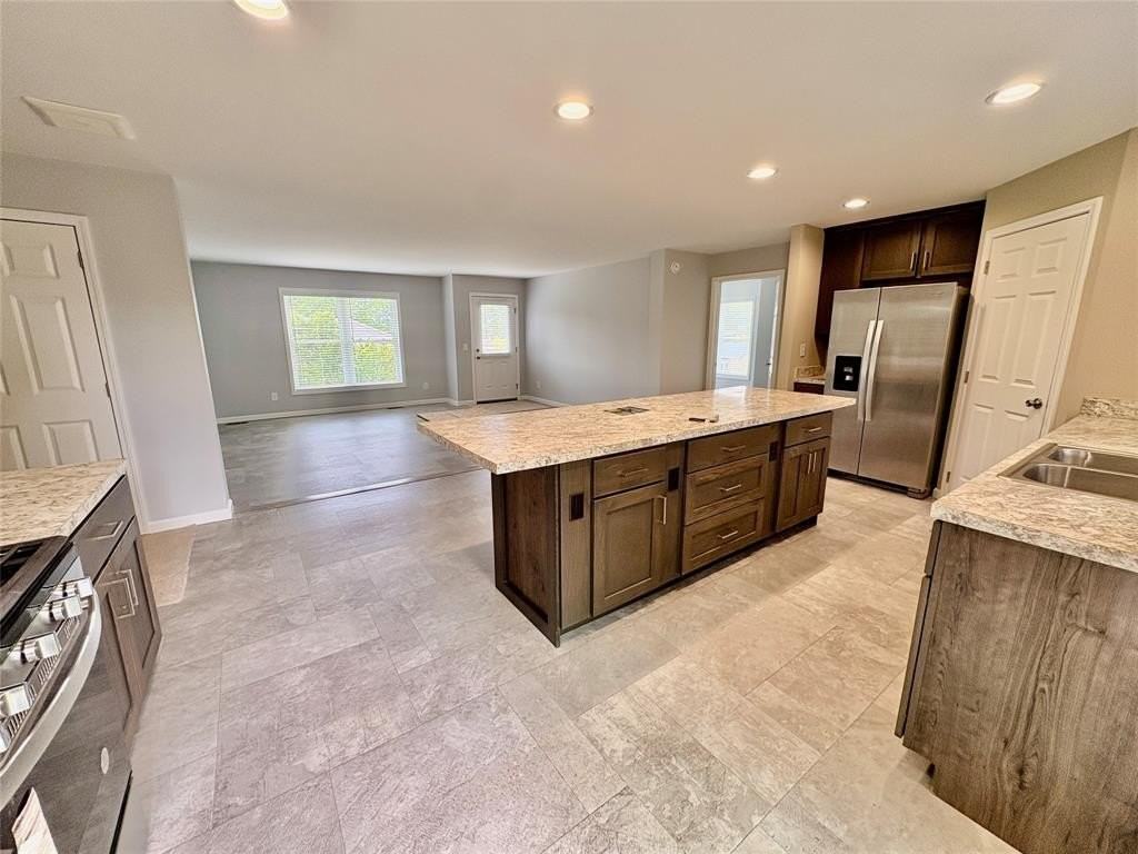 2432 High Ave - Photo 3 of 18