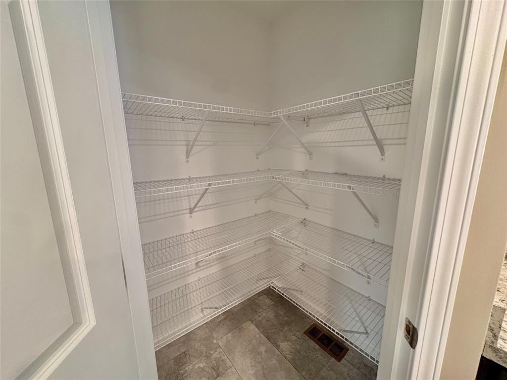 2432 High Ave - Photo 5 of 18