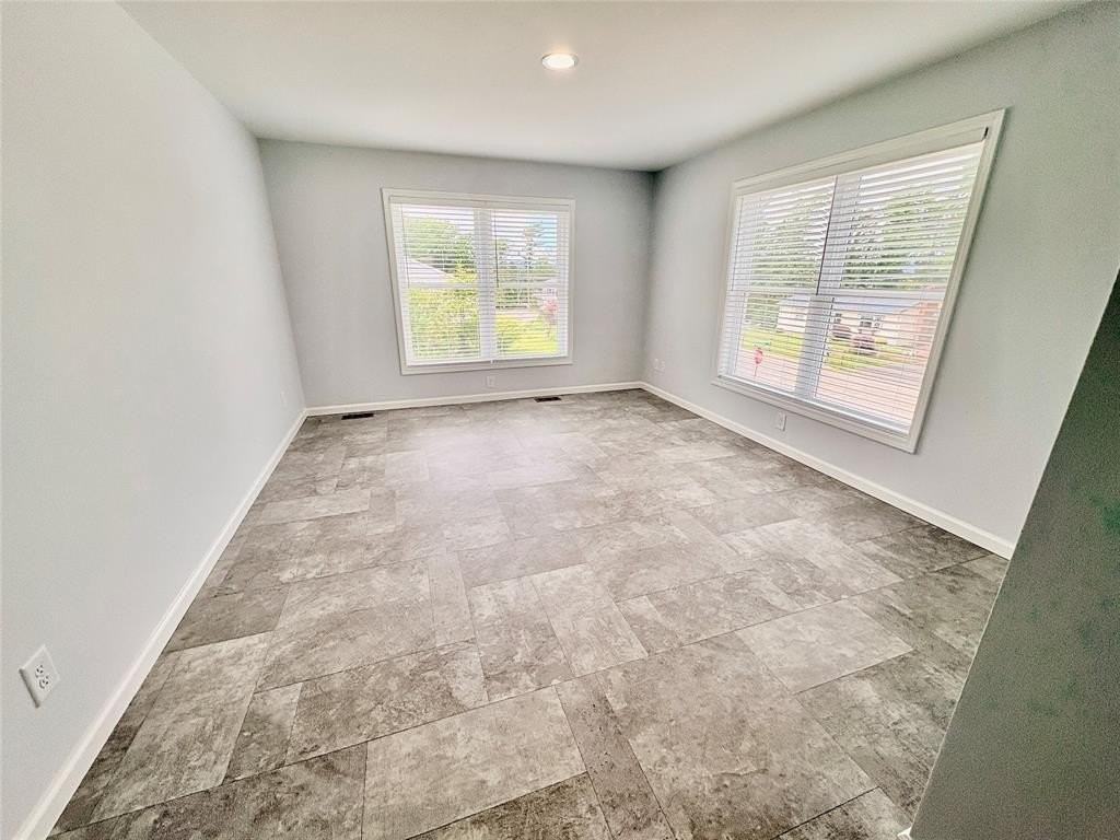 2432 High Ave - Photo 7 of 18