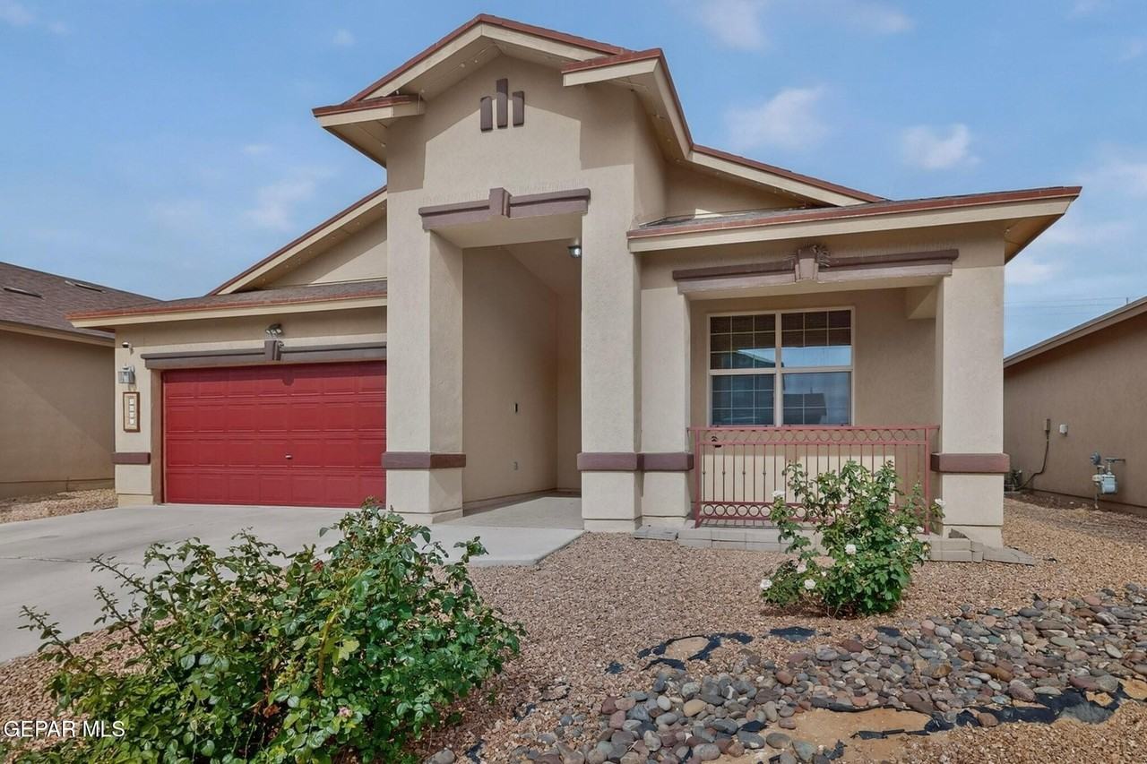 4921 Adrian Campos St - Photo 5 of 45