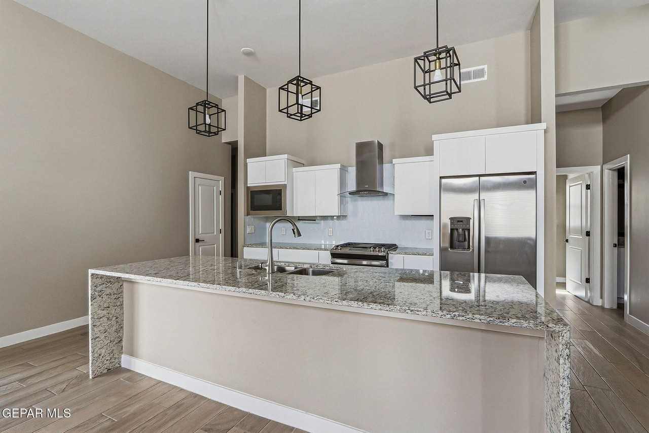 12252 Desert Dove Ave - Photo 6 of 27