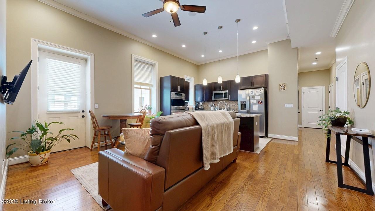 927 Cherokee Rd #1 - Photo 2 of 21