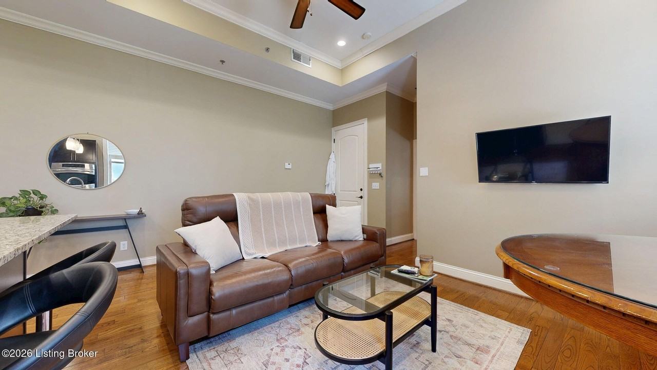 927 Cherokee Rd #1 - Photo 4 of 21