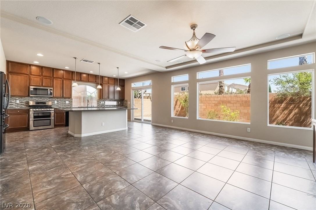 6014 Belvedere Canyon Ave - Photo 3 of 33