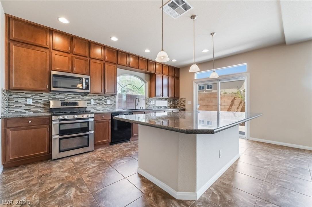 6014 Belvedere Canyon Ave - Photo 6 of 33