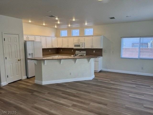 3203 Stratford Hall Ct - Photo 3 of 26