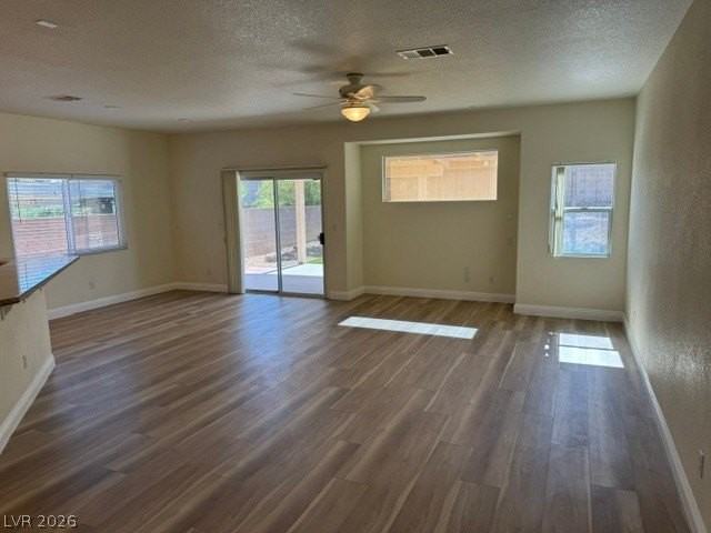 3203 Stratford Hall Ct - Photo 6 of 26