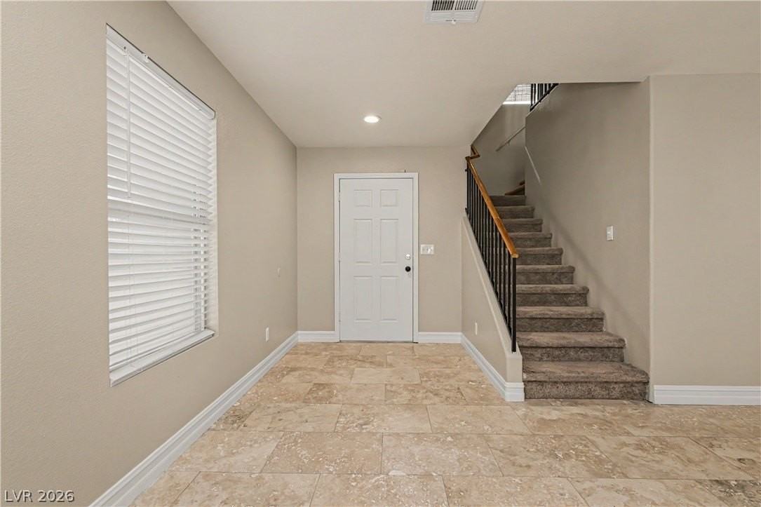 1208 Swanbrooke Dr - Photo 7 of 40