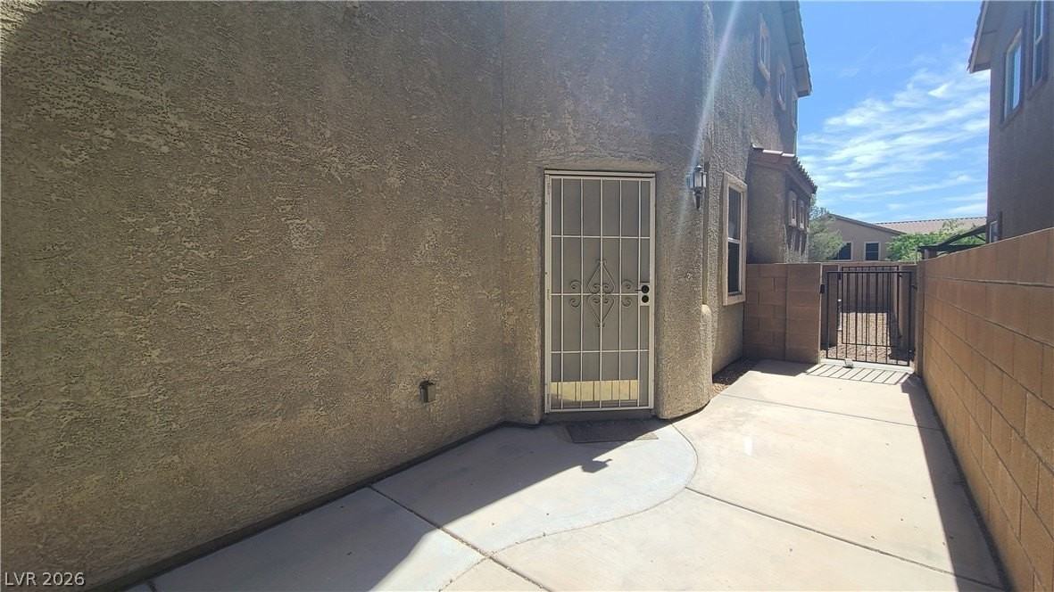 8944 Rutherford Grove St - Photo 2 of 35