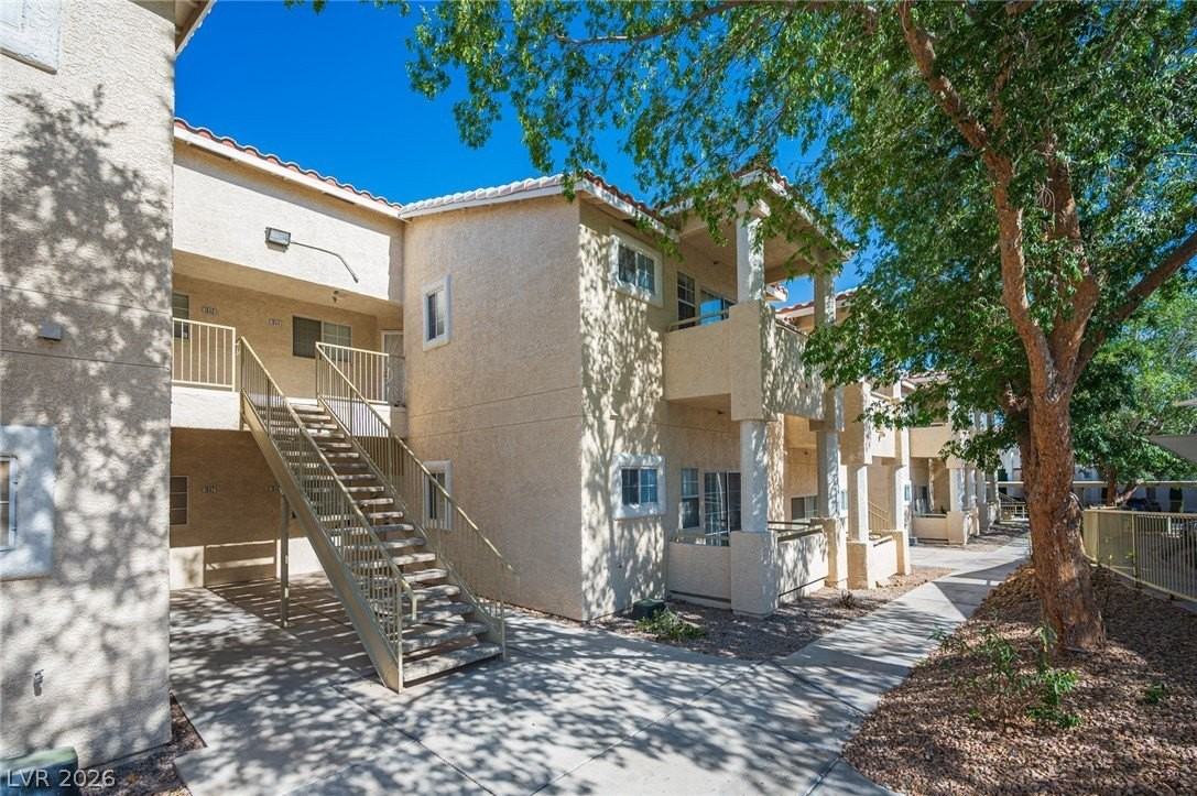1844 Scimitar Dr #1844 - Photo 3 of 43