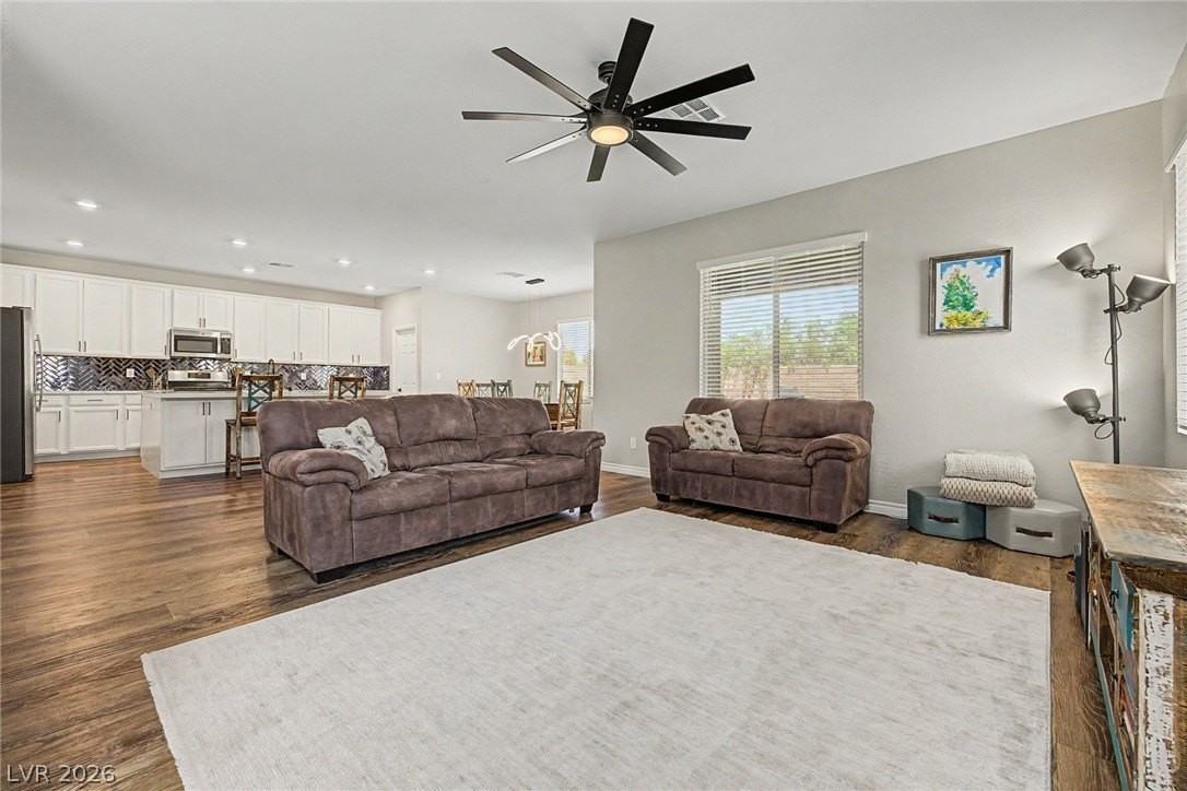 8148 Little Skye Ct - Photo 7 of 50