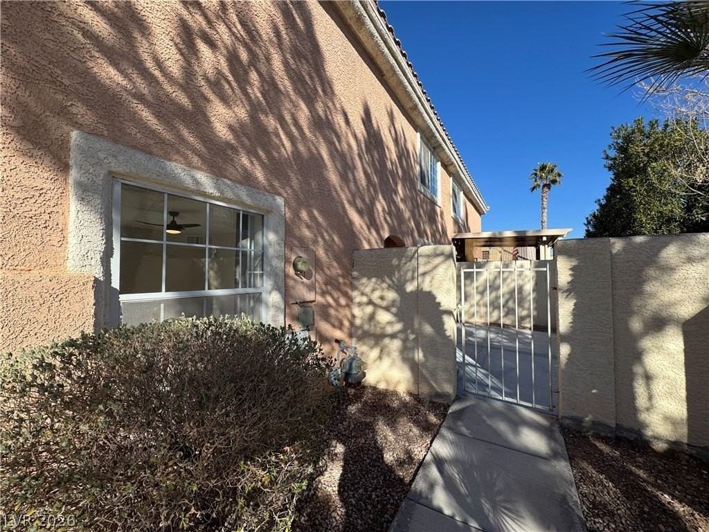 8464 Blue Island Ave - Photo 4 of 50