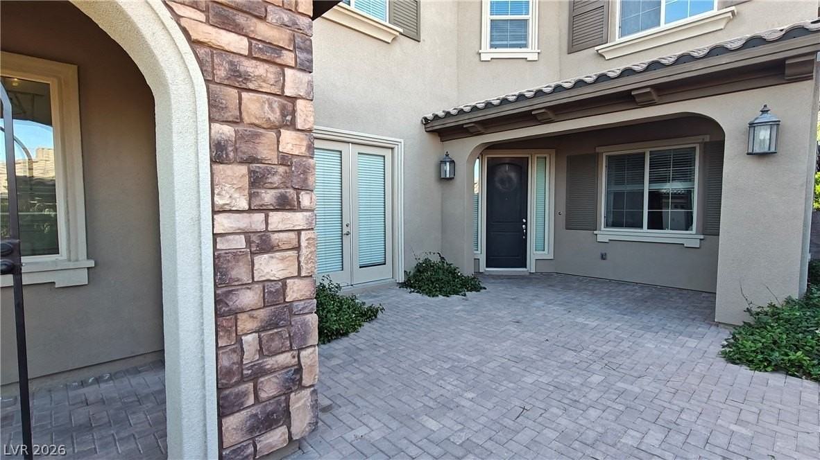 2868 Josephine Dr - Photo 4 of 50