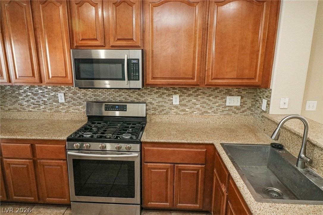 7252 High Cascade Ave - Photo 4 of 21