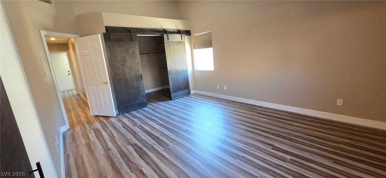2229 Maple Shade St - Photo 6 of 13